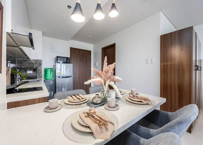 17th-floor Sea View Tambuli Seaside Living Apartment