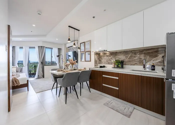 17th-floor Sea View Tambuli Seaside Living *